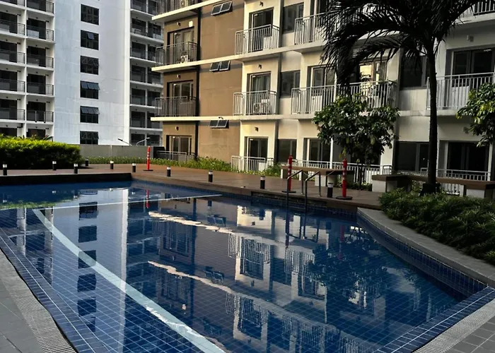 Near Airport Malls Shore 3 Moa Hotel Manila